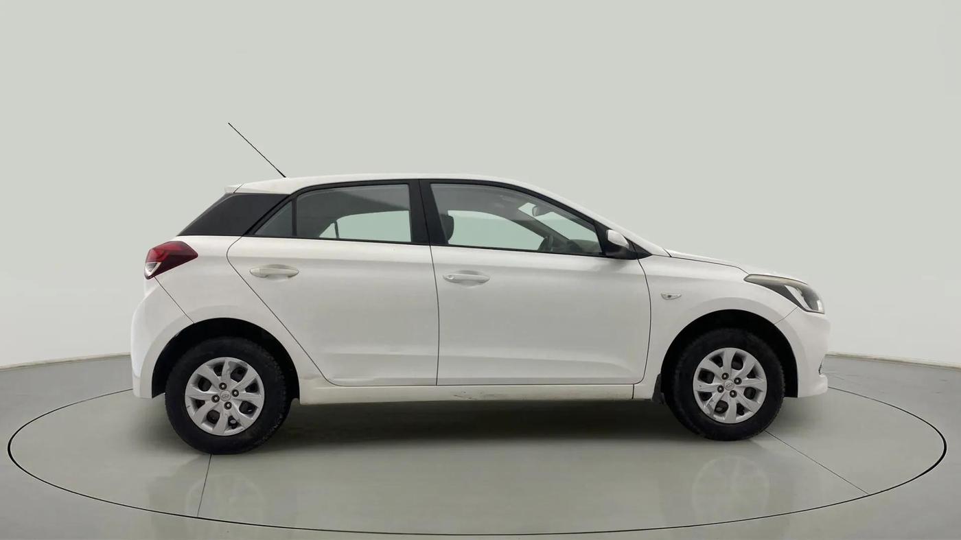 2017 Hyundai Elite i20 MAGNA 1.2, Petrol, Manual, 51,675 km, Right Side View