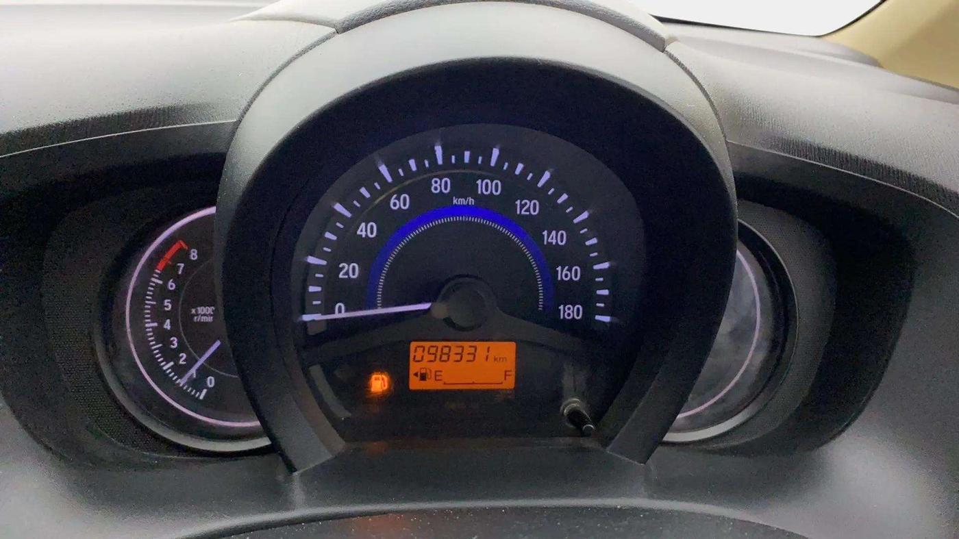 2015 Honda Amaze 1.2L I-VTEC VX, Petrol, Manual, 98,720 km, Odometer Image