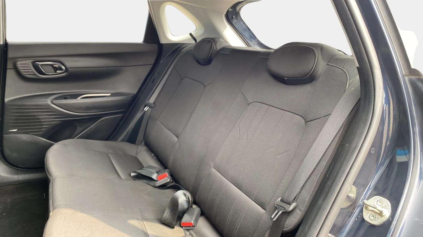 2021 Hyundai NEW I20 ASTA 1.2 AT, Petrol, Automatic, 40,458 km, Right Side Rear Door Cabin