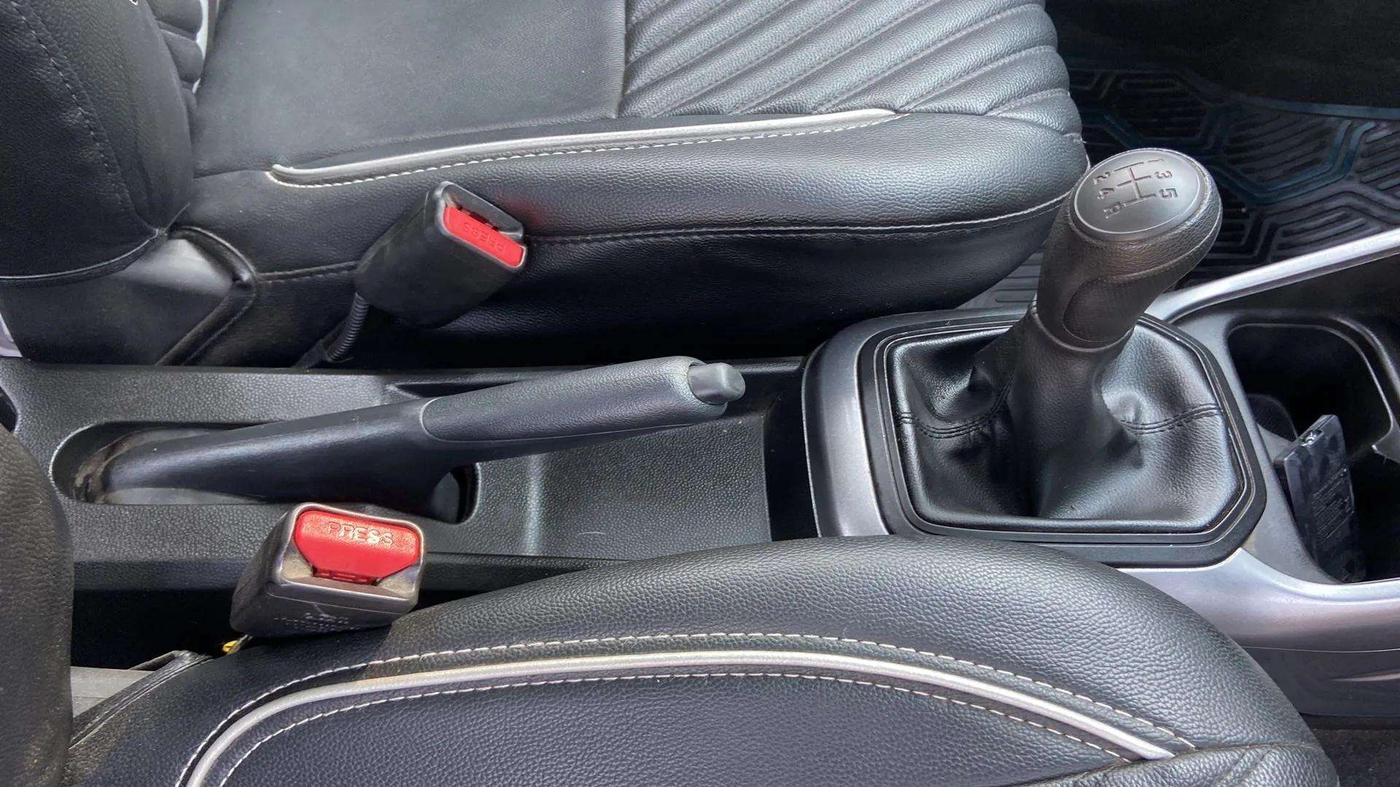 2022 Maruti IGNIS SIGMA 1.2, Petrol, Manual, 14,427 km, Gear Lever
