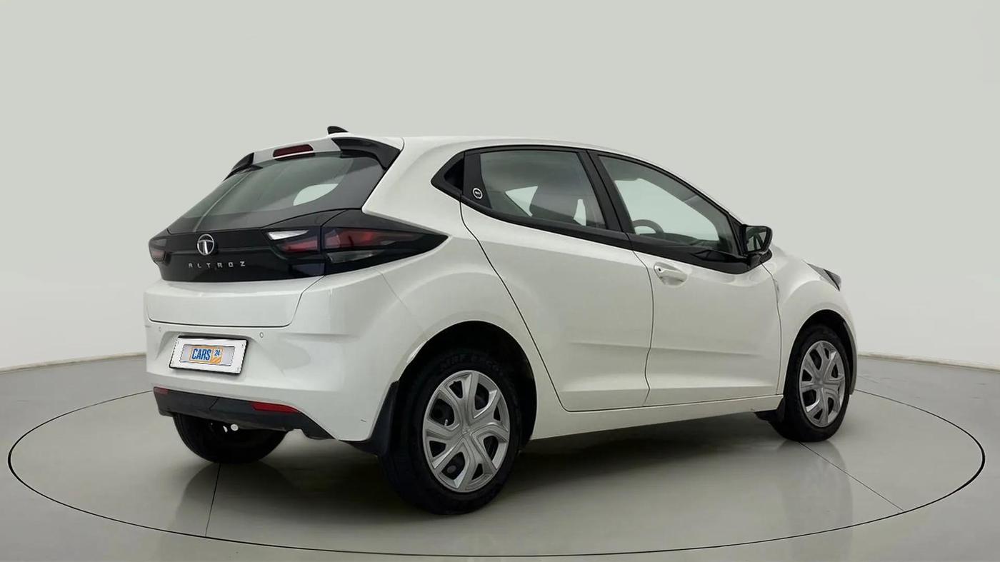 2023 Tata ALTROZ XM PLUS SUNROOF, Petrol, Manual, 7,097 km, Right Back Diagonal
