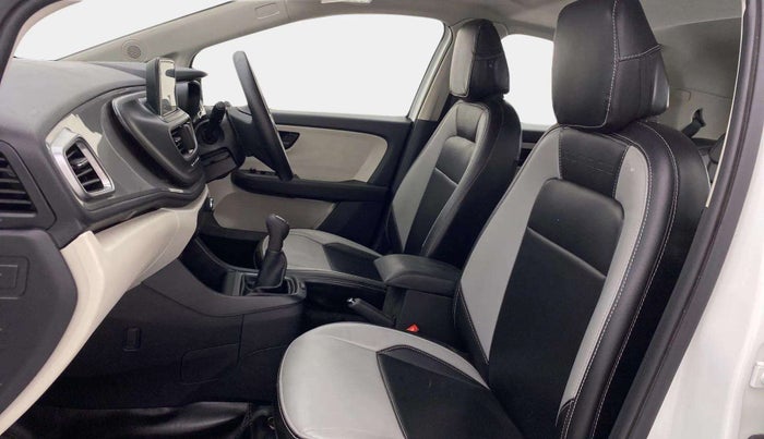 2023 Tata ALTROZ XM PLUS SUNROOF, Petrol, Manual, 7,097 km, Right Side Front Door Cabin