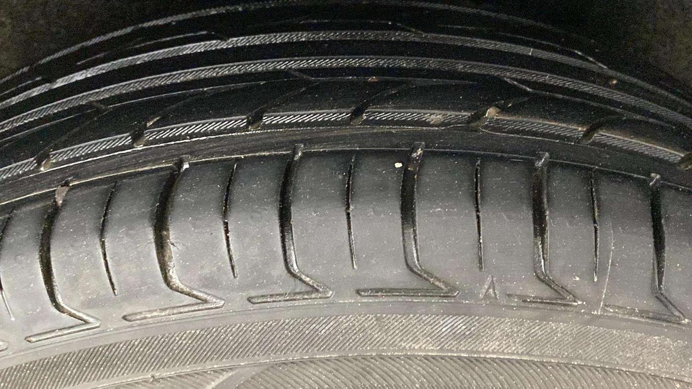 2014 Ford Ecosport TREND 1.5L PETROL, Petrol, Manual, 78,399 km, Left Front Tyre Tread