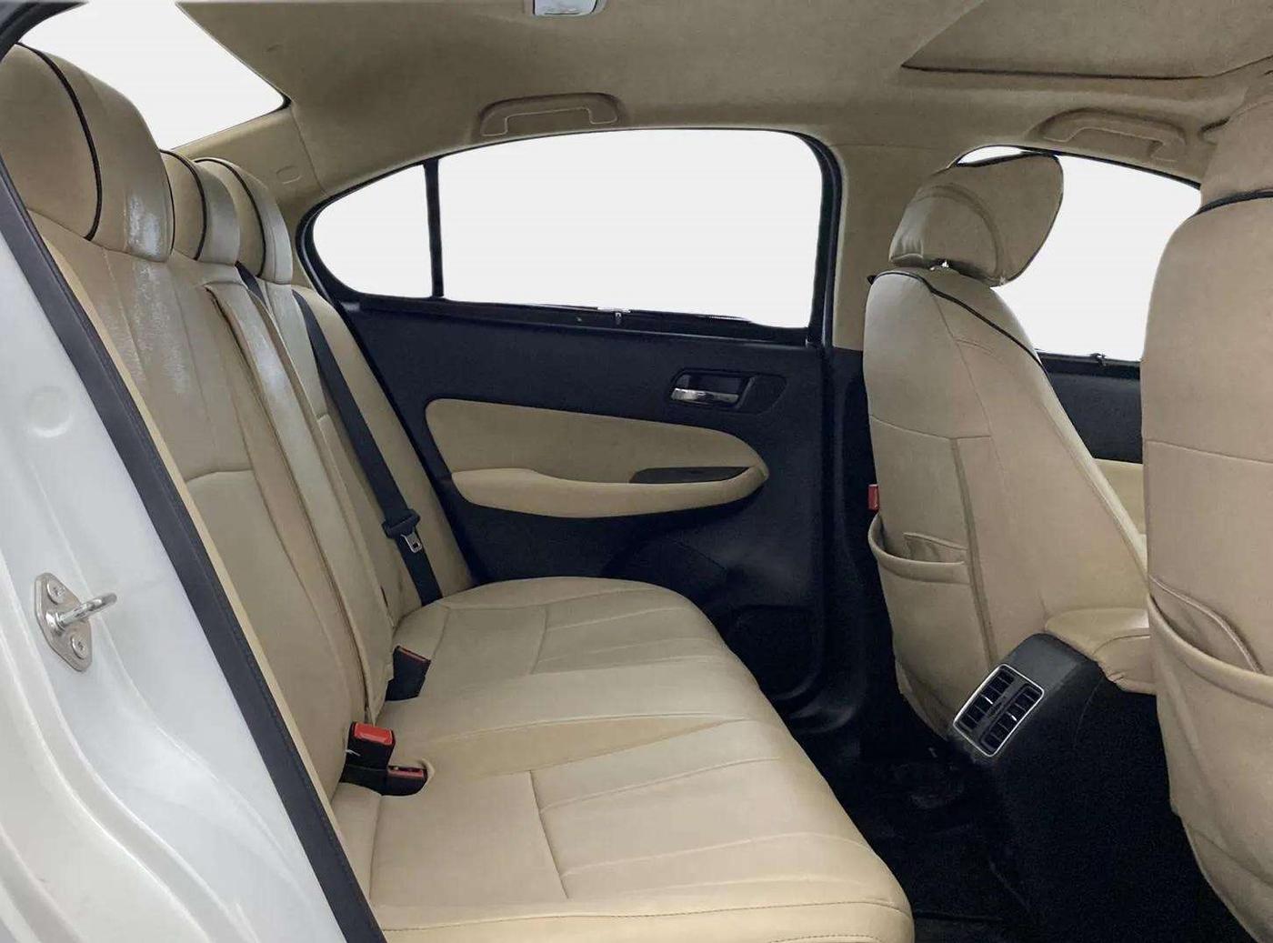 2022 Honda City 1.5L I-DTEC VX, Diesel, Manual, 64,492 km, Right Side Rear Door Cabin