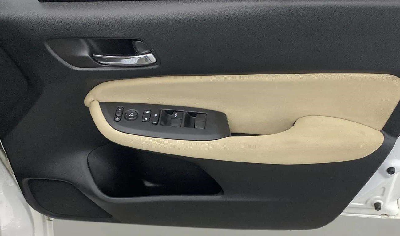2022 Honda City 1.5L I-DTEC VX, Diesel, Manual, 64,492 km, Driver Side Door Panels Control