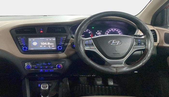 2017 Hyundai Elite i20 ASTA 1.2 (O), Petrol, Manual, 23,239 km, Steering Wheel Close Up