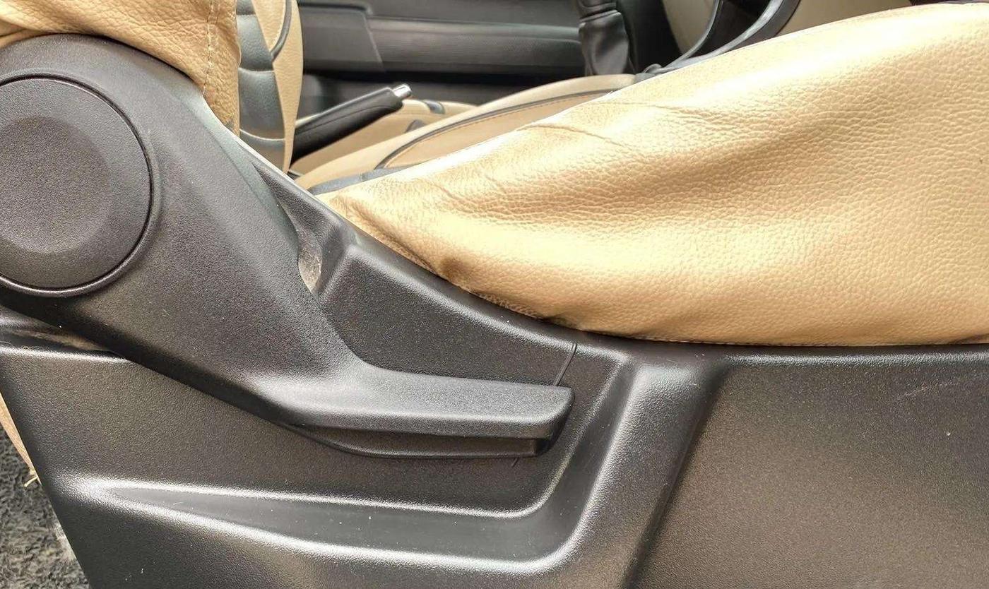 2020 Maruti New Wagon-R VXI 1.0, Petrol, Manual, 58,125 km, Driver Side Adjustment Panel