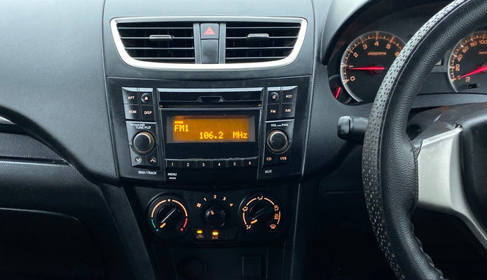 2017 Maruti Swift VXI D, Petrol, Manual, 39,159 km, Air Conditioner