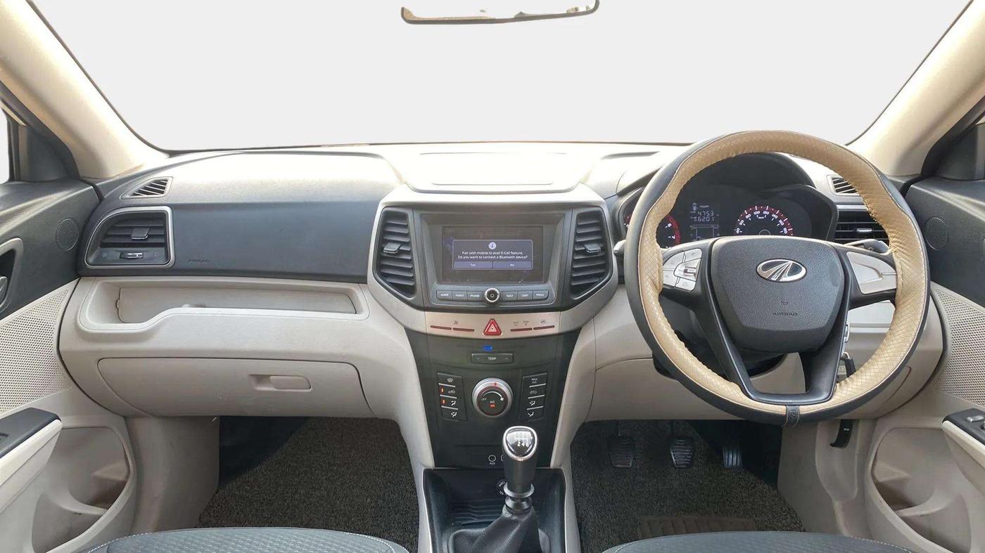 2019 Mahindra XUV300 W6 1.2 PETROL, Petrol, Manual, 69,731 km, Dashboard