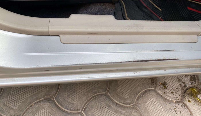 2018 Maruti Celerio VXI AMT, Petrol, Automatic, 26,017 km, Right running board - Paint is slightly faded