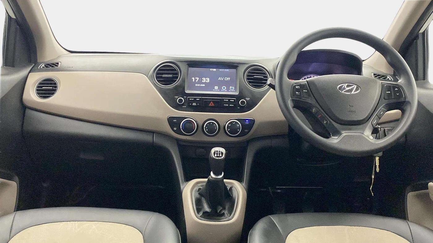 2018 Hyundai Grand i10 SPORTZ 1.2 KAPPA VTVT, CNG, Manual, 88,206 km, Dashboard