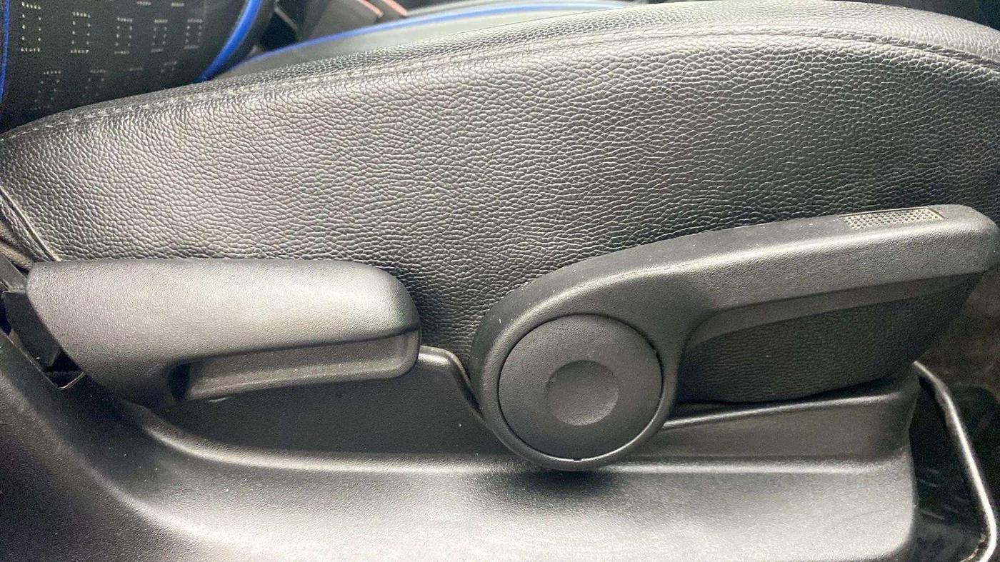2018 Maruti Celerio ZXI (O), Petrol, Manual, 45,183 km, Driver Side Adjustment Panel