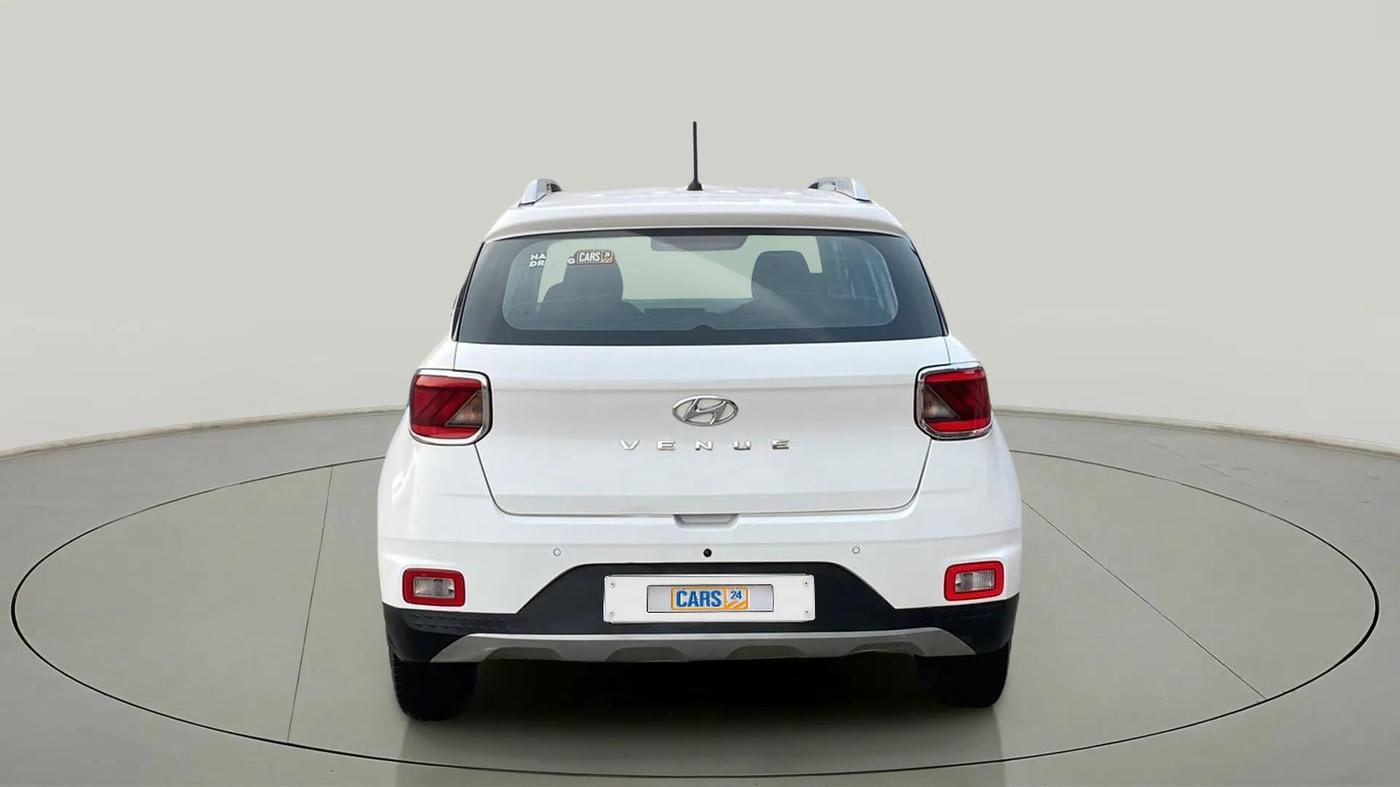 2021 Hyundai VENUE S 1.2, Petrol, Manual, 39,056 km, Back/Rear
