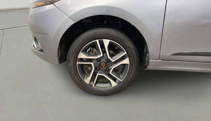 2019 Tata Tiago XZA PLUS PETROL, Petrol, Automatic, 37,974 km, Left front tyre - Minor crack