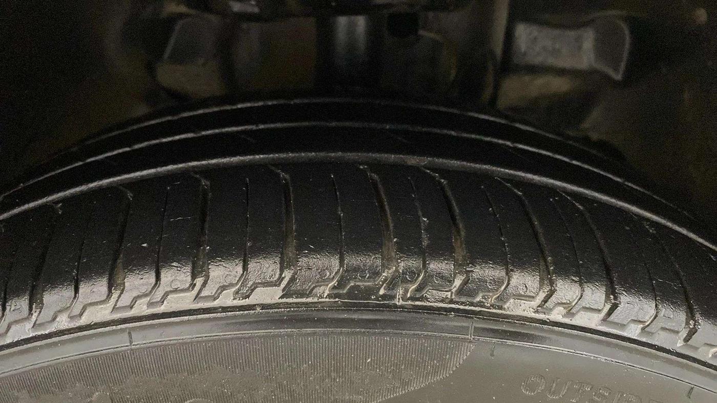 2019 Tata Tiago XZA PLUS PETROL, Petrol, Automatic, 38,508 km, Right Front Tyre Tread