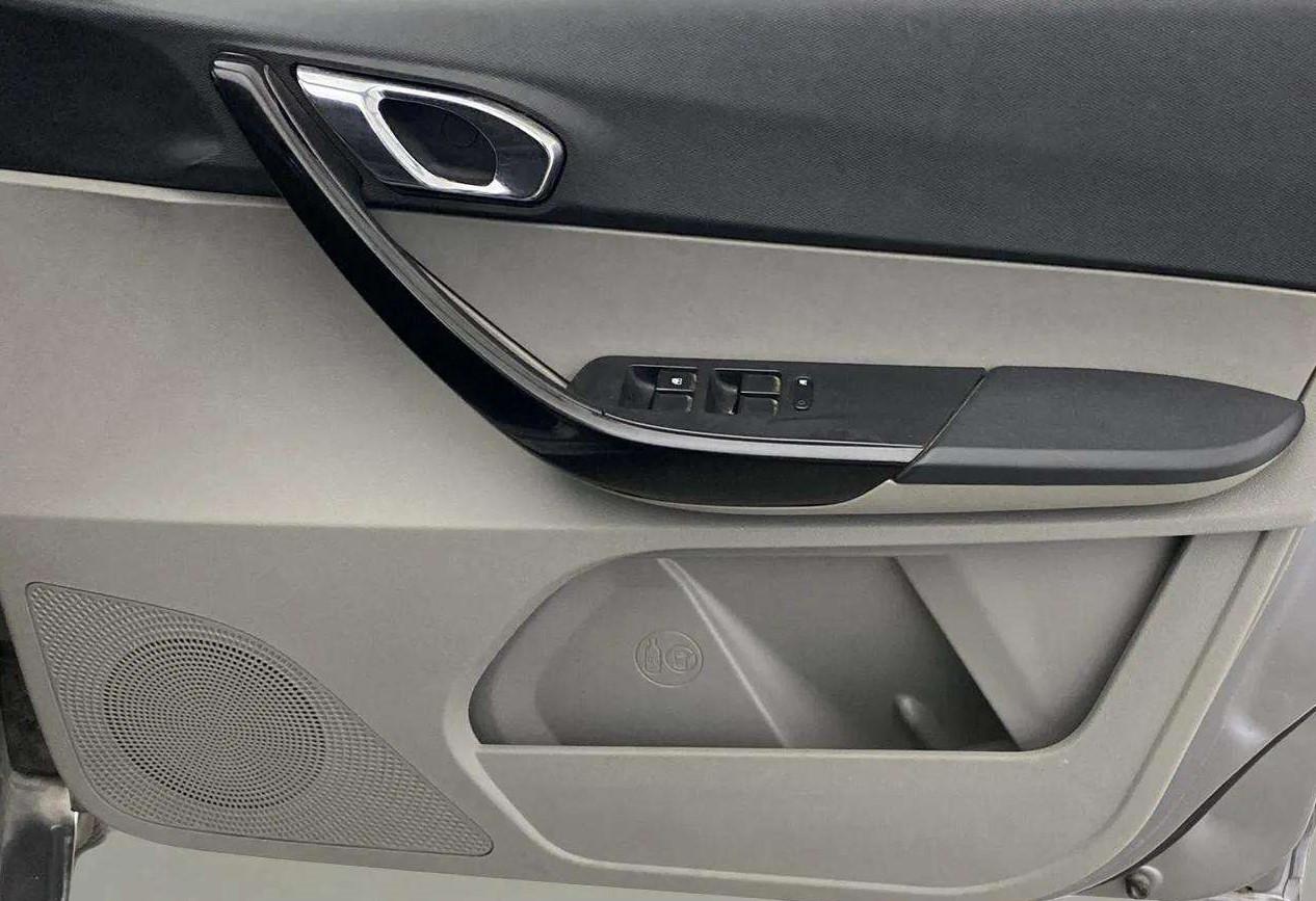 2019 Tata Tiago XZA PLUS PETROL, Petrol, Automatic, 38,508 km, Driver Side Door Panels Control
