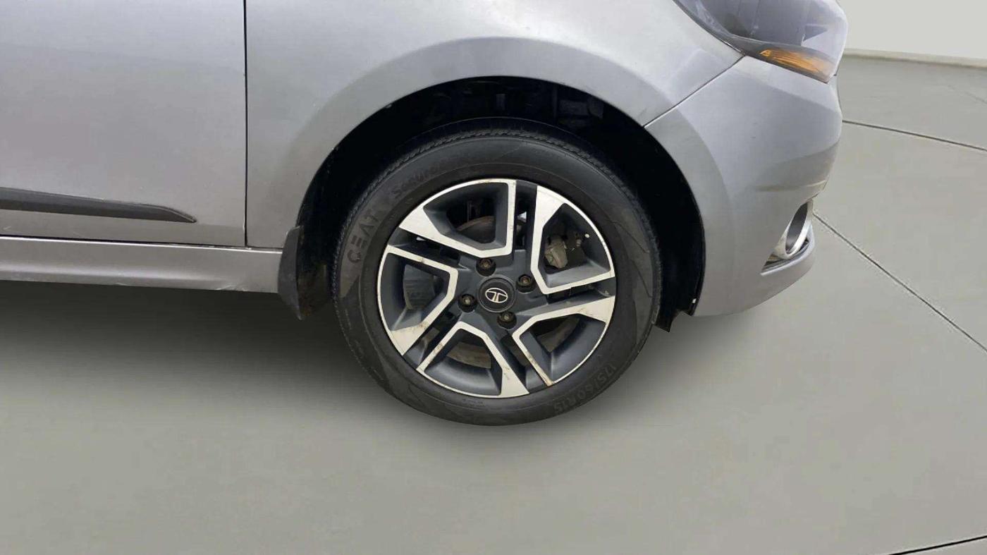 2019 Tata Tiago XZA PLUS PETROL, Petrol, Automatic, 38,508 km, Right Front Wheel