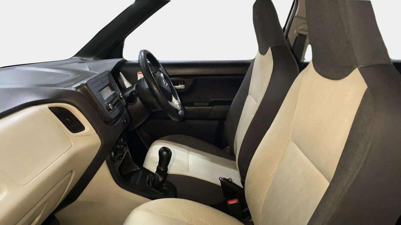 2022 Maruti New Wagon-R VXI CNG 1.0, CNG, Manual, 67,084 km, Right Side Front Door Cabin