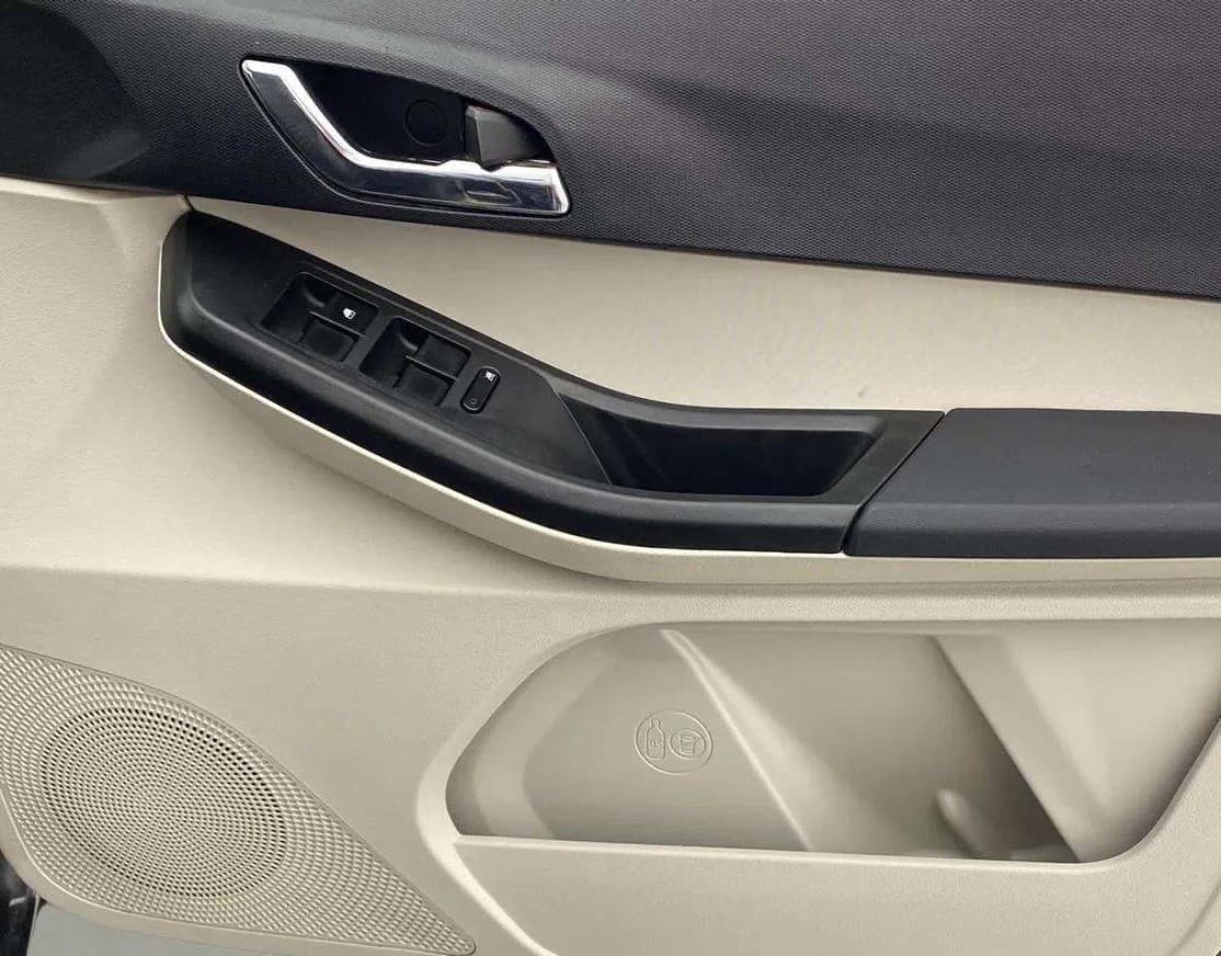 2022 Tata Tiago XZ PLUS PETROL, Petrol, Manual, 26,717 km, Driver Side Door Panels Control