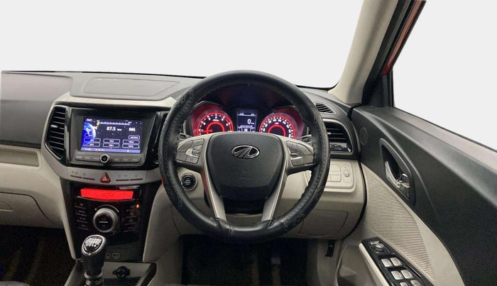 2019 Mahindra XUV300 W8 1.2 PETROL, Petrol, Manual, 42,588 km, Steering Wheel Close Up