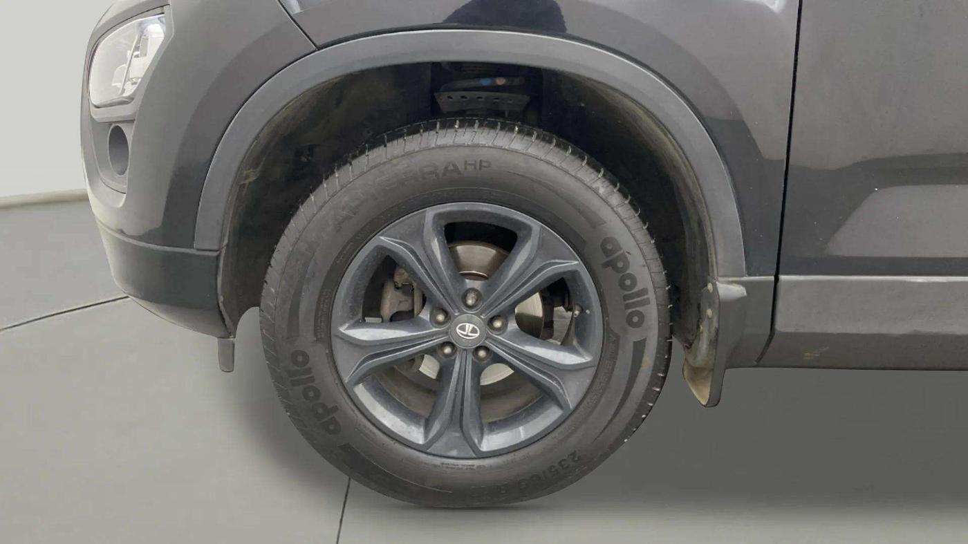 2021 Tata Harrier XT PLUS 2.0L KRYOTEC DARK EDITON, Diesel, Manual, 41,451 km, Left Front Wheel