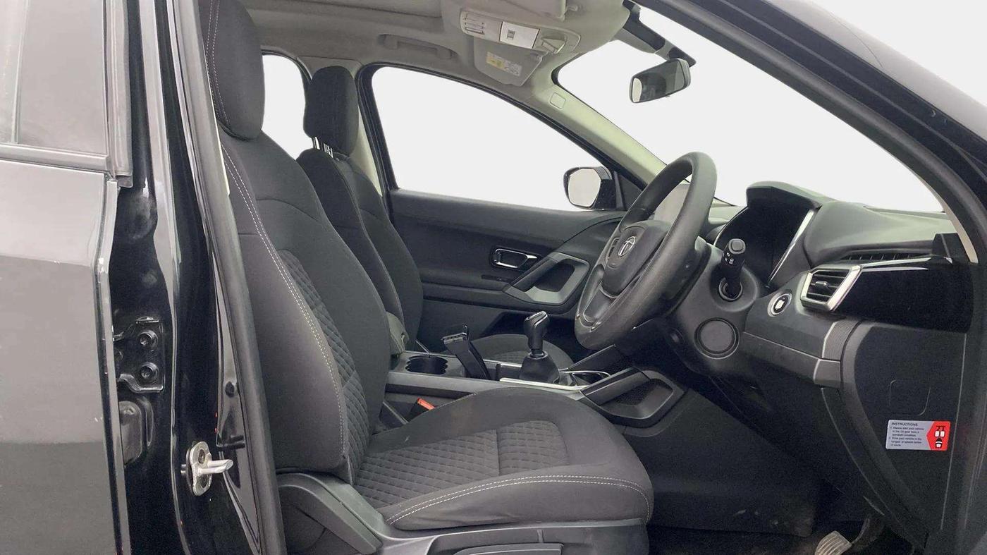 2021 Tata Harrier XT PLUS 2.0L KRYOTEC DARK EDITON, Diesel, Manual, 41,451 km, Right Side Front Door Cabin