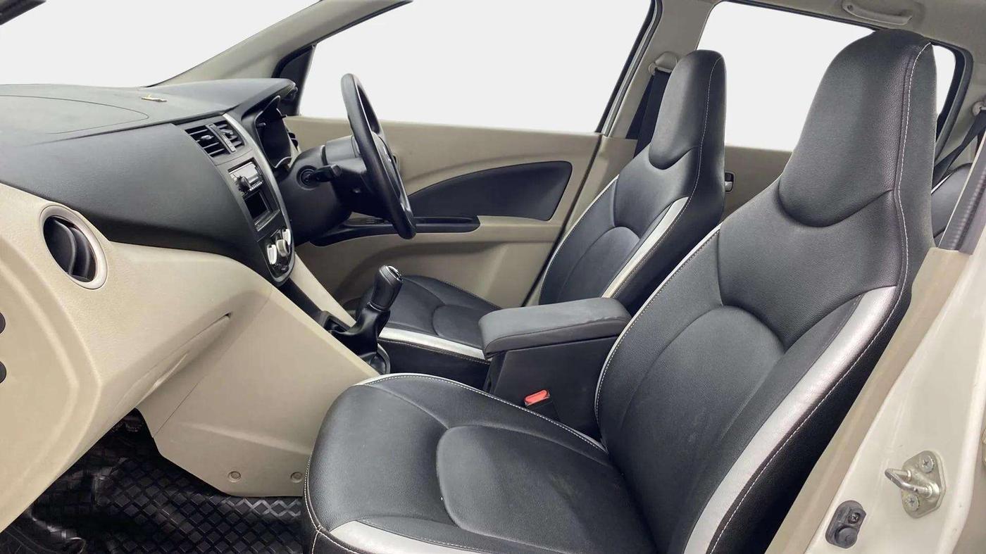 2016 Maruti Celerio VXI, Petrol, Manual, 39,527 km, Right Side Front Door Cabin