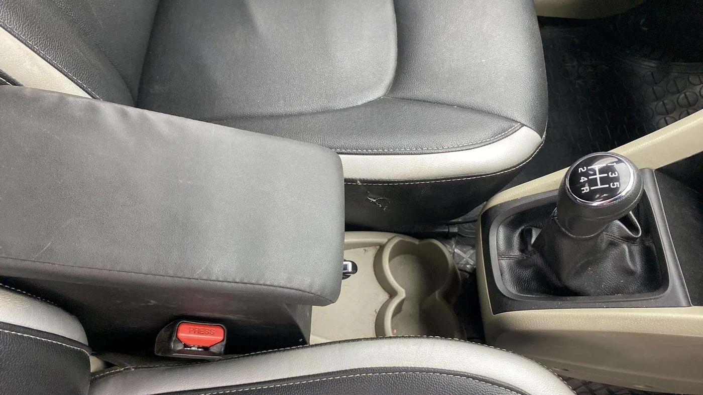 2016 Maruti Celerio VXI, Petrol, Manual, 39,527 km, Gear Lever