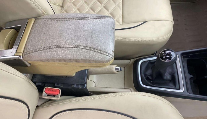 2018 Maruti Dzire ZDI PLUS, Diesel, Manual, 95,300 km, Gear Lever