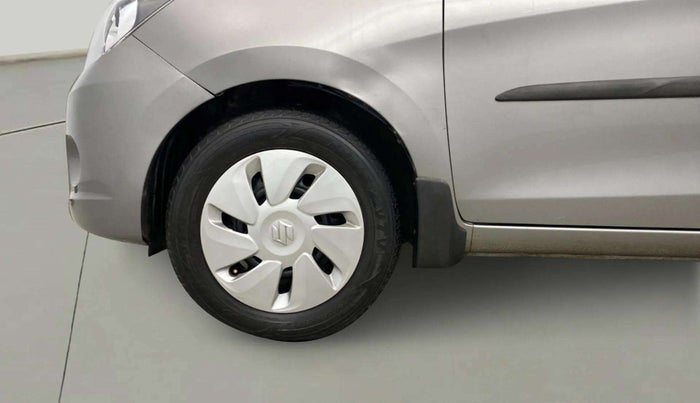 2016 Maruti Celerio ZXI AMT (O), Petrol, Automatic, 24,501 km, Left front tyre - Minor crack