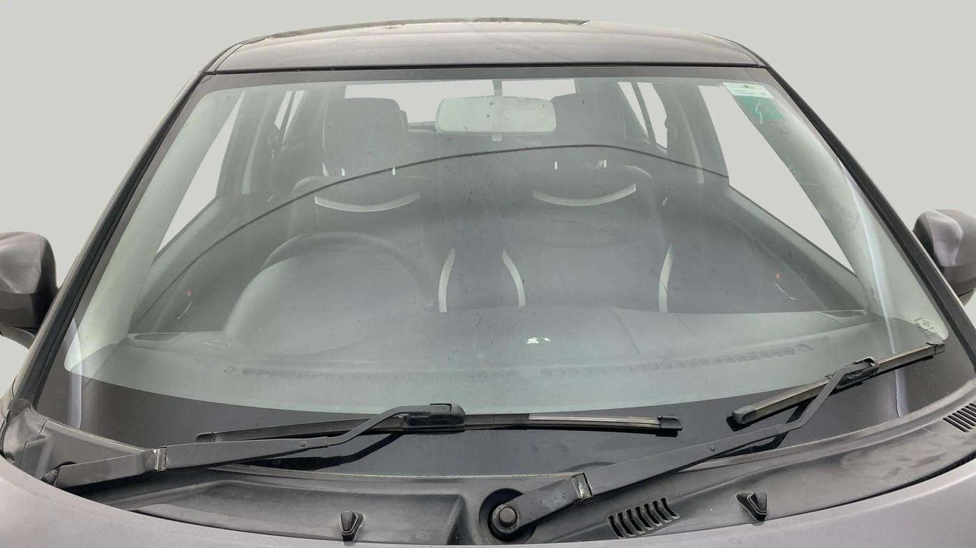 2015 Maruti Swift VXI, Petrol, Manual, 41,442 km, Front Windshield