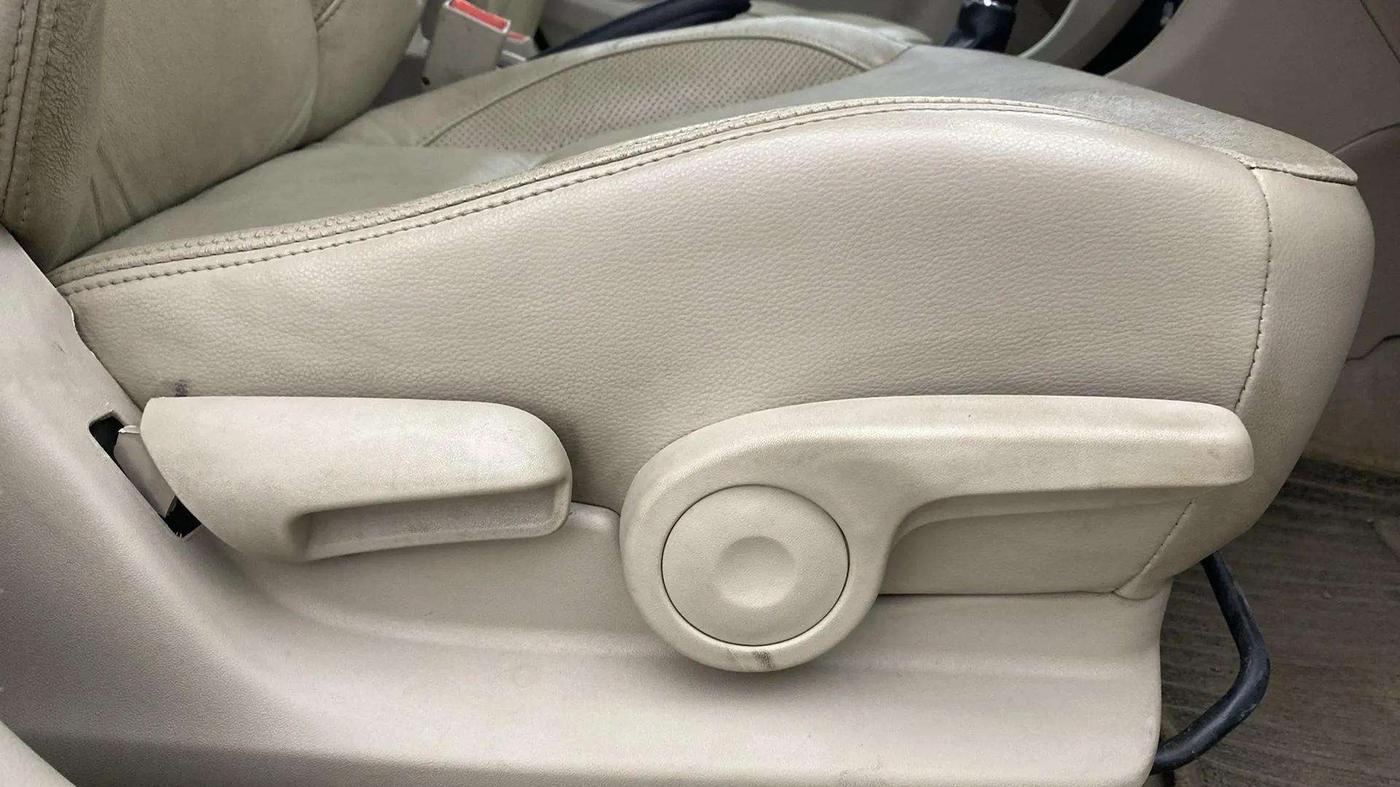2018 Maruti Ciaz ALPHA  AT 1.5 SHVS PETROL, Petrol, Automatic, 58,264 km, Driver Side Adjustment Panel