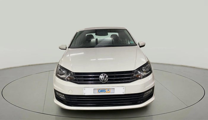 2015 Volkswagen Vento COMFORTLINE 1.6, Petrol, Manual, 52,774 km, Front