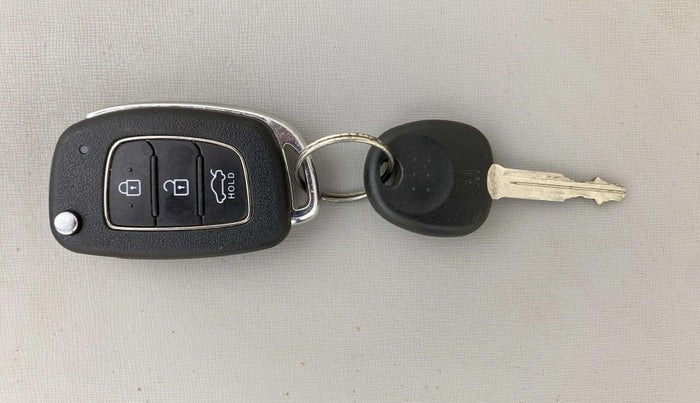 2020 Hyundai GRAND I10 NIOS SPORTZ 1.2 KAPPA VTVT, Petrol, Manual, 20,985 km, Key Close Up