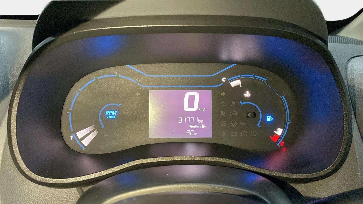 2020 Renault Kwid RXT 1.0 (O), Petrol, Manual, 31,801 km, Odometer Image