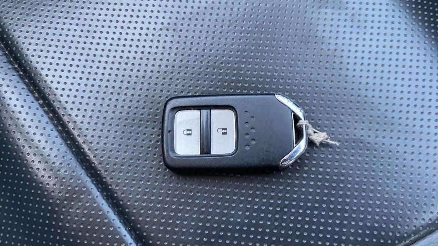 2020 Honda WR-V 1.2L I-VTEC VX MT, Petrol, Manual, 25,003 km, Key Close Up