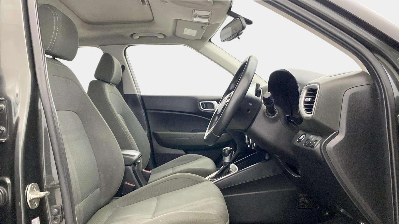 2019 Hyundai VENUE SX PLUS 1.0 TURBO DCT, Petrol, Automatic, 74,824 km, Right Side Front Door Cabin