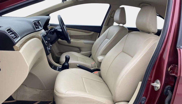 2019 Maruti Ciaz DELTA 1.5 SHVS MT PETROL, Petrol, Manual, 61,815 km, Right Side Front Door Cabin