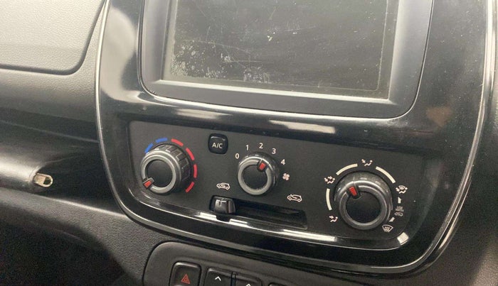 2019 Renault Kwid RXT 1.0 AMT (O), Petrol, Automatic, 38,195 km, AC Unit - Directional switch has minor damage