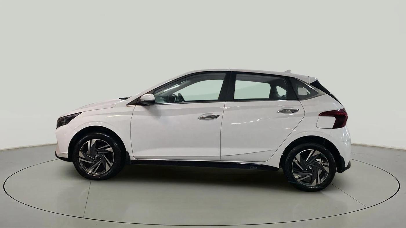 2023 Hyundai NEW I20 ASTA 1.2 MT, Petrol, Manual, 28,257 km, Left Side
