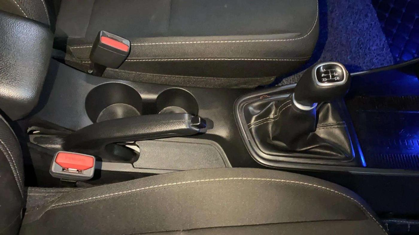 2023 Hyundai NEW I20 ASTA 1.2 MT, Petrol, Manual, 28,257 km, Gear Lever