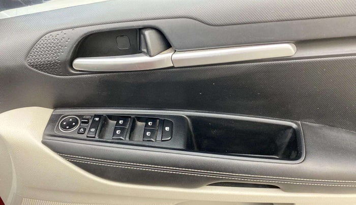 2020 KIA SONET HTX 1.0 IMT, Petrol, Manual, 38,704 km, Driver Side Door Panels Control