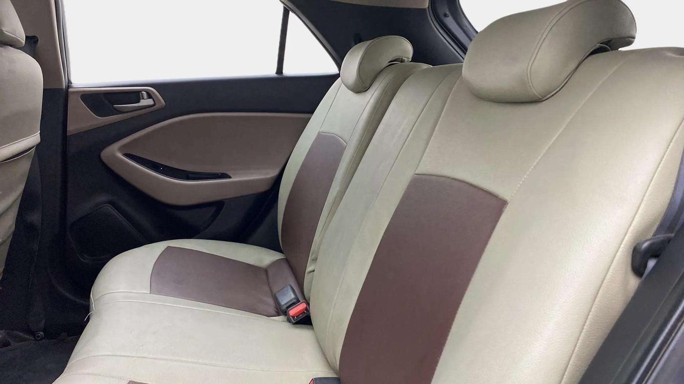 2016 Hyundai Elite i20 ASTA 1.2, Petrol, Manual, 55,482 km, Right Side Rear Door Cabin