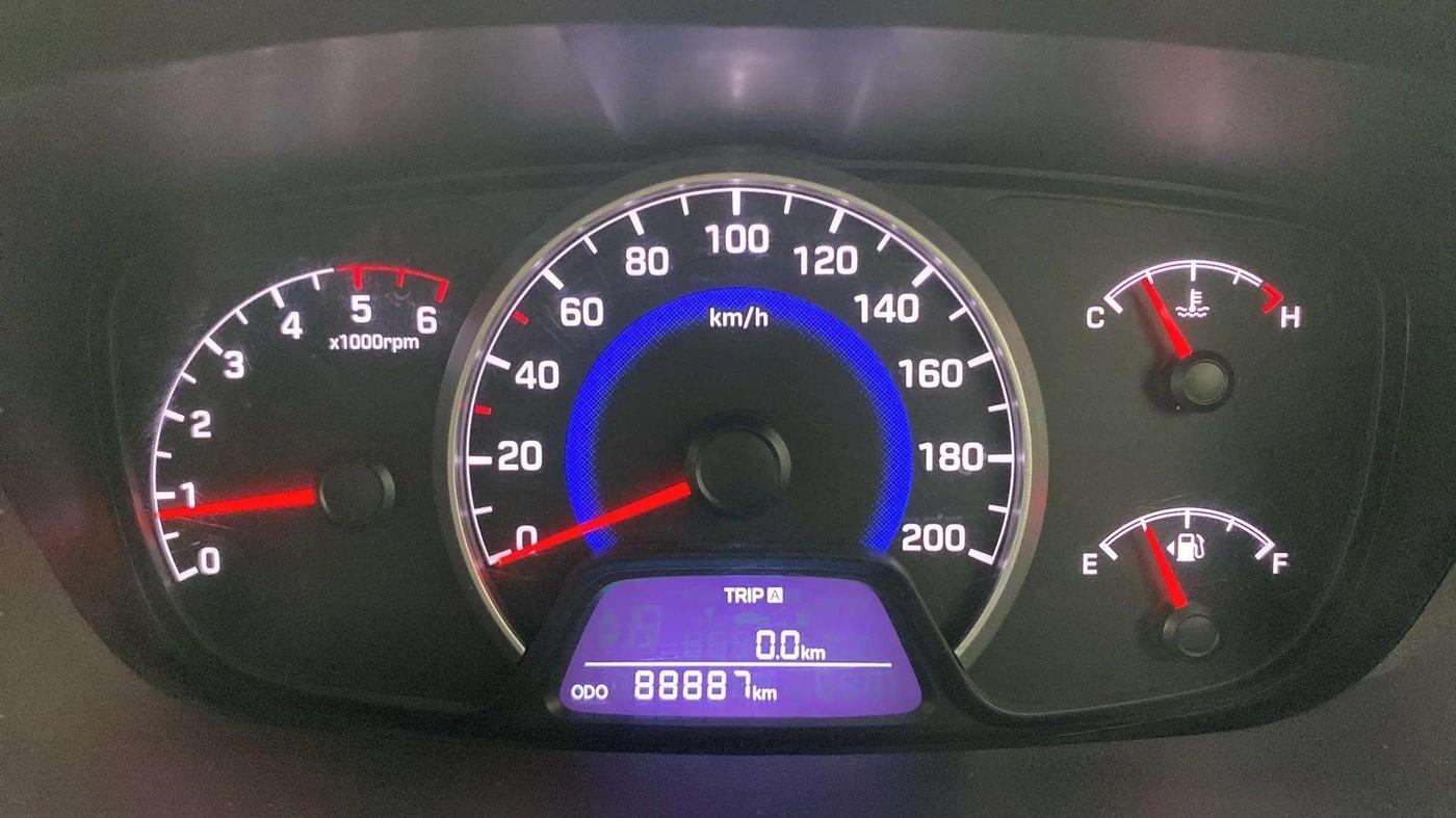 2016 Hyundai Grand i10 SPORTZ 1.1 CRDI, Diesel, Manual, 88,876 km, Odometer Image