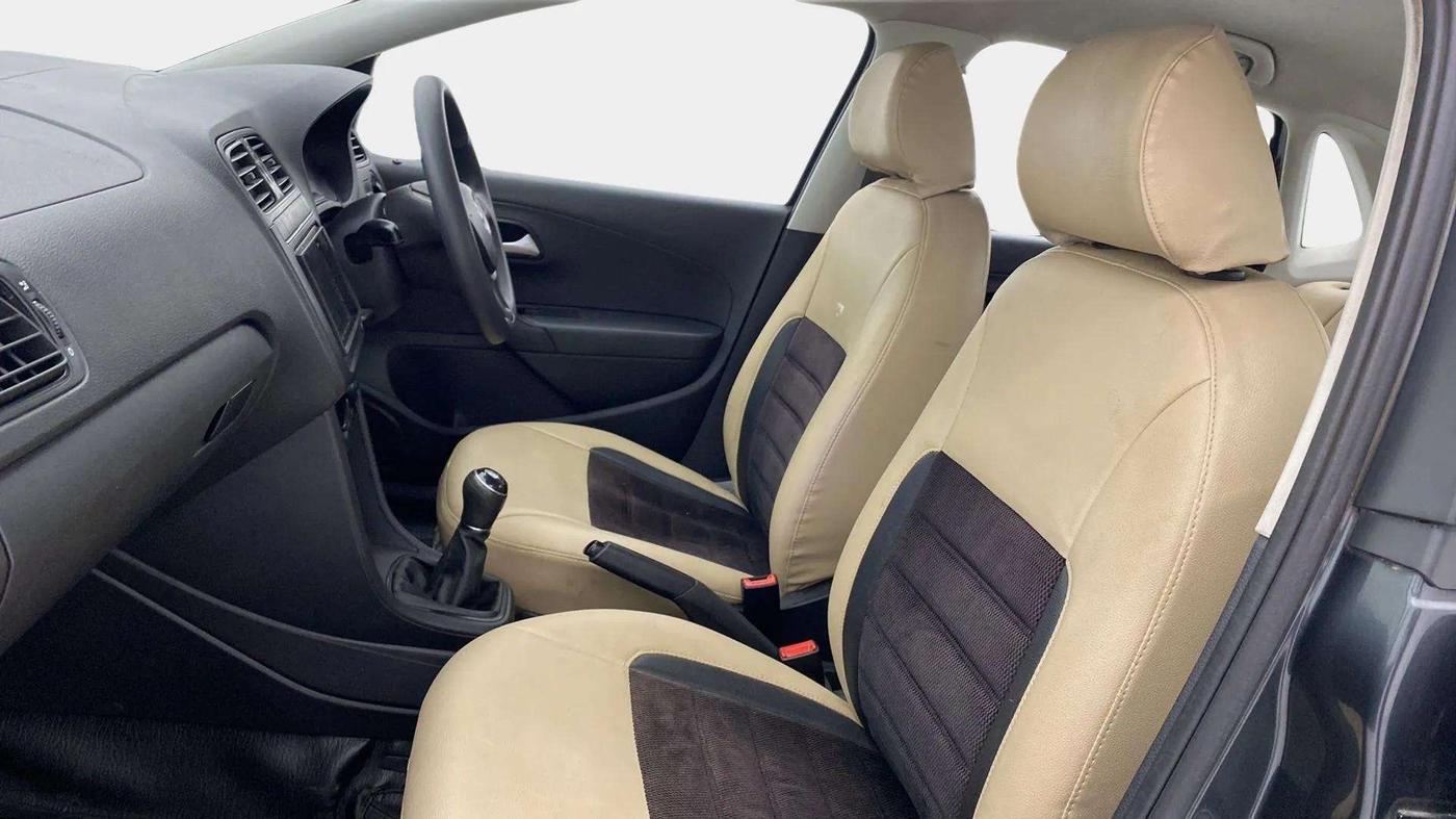 2019 Volkswagen Ameo TRENDLINE 1.0L, Petrol, Manual, 59,186 km, Right Side Front Door Cabin