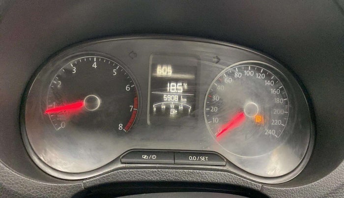 2019 Volkswagen Ameo TRENDLINE 1.0L, Petrol, Manual, 59,120 km, Instrument cluster - Glass has scratches