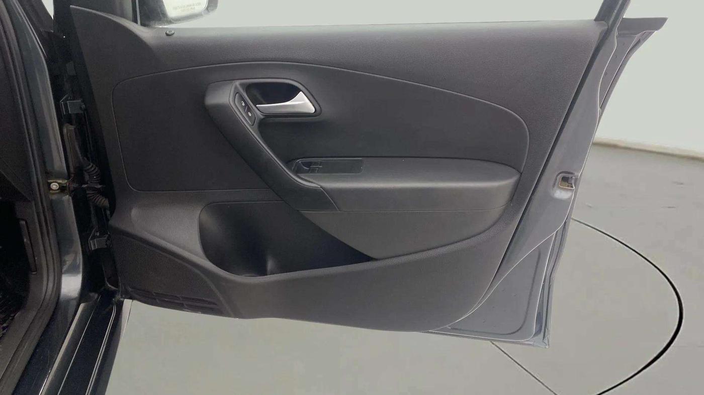 2019 Volkswagen Ameo TRENDLINE 1.0L, Petrol, Manual, 59,186 km, Driver Side Door Panels Control