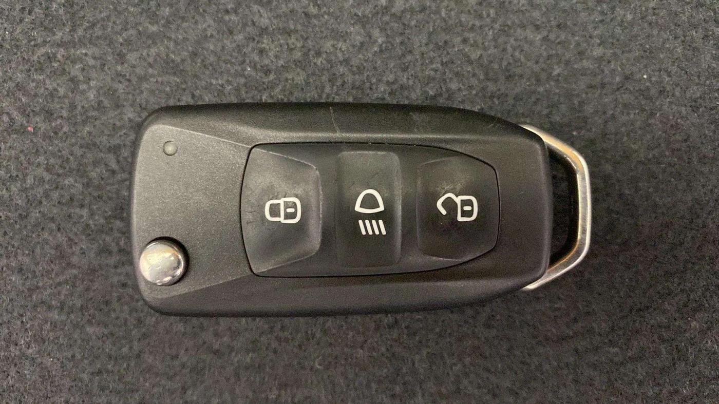 2020 Tata Tiago XZA PLUS DUAL TONE PETROL, Petrol, Automatic, 20,865 km, Key Close Up