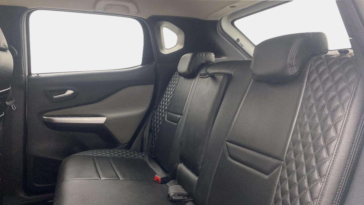 2022 Nissan MAGNITE XV EXECUTIVE, Petrol, Manual, 19,263 km, Right Side Rear Door Cabin