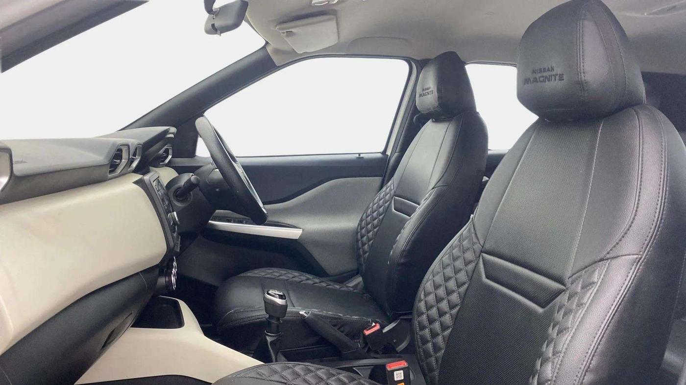 2022 Nissan MAGNITE XV EXECUTIVE, Petrol, Manual, 19,263 km, Right Side Front Door Cabin